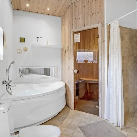 Pet Friendly In With Sauna Ålbæk