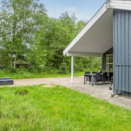 Pet Friendly In With Sauna Holiday home Aalbaek